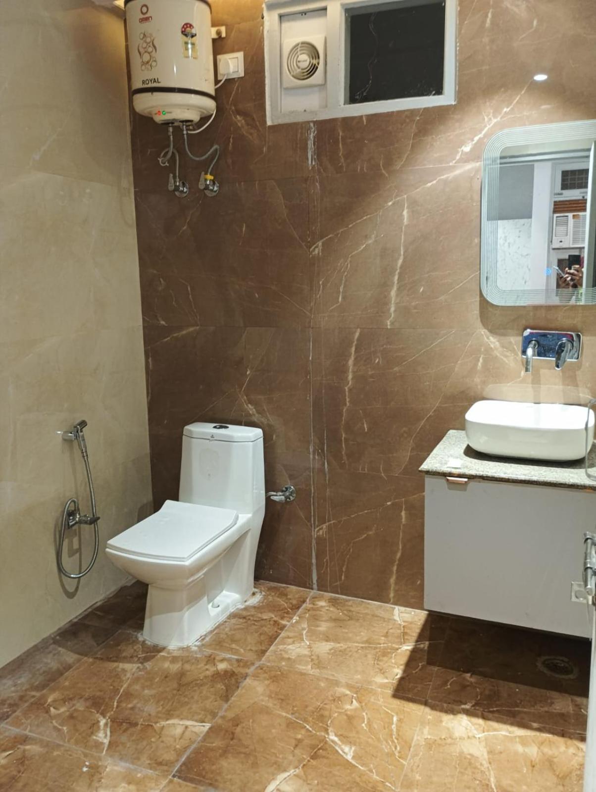 Red Leaf Stay Ню Делхи Екстериор снимка
